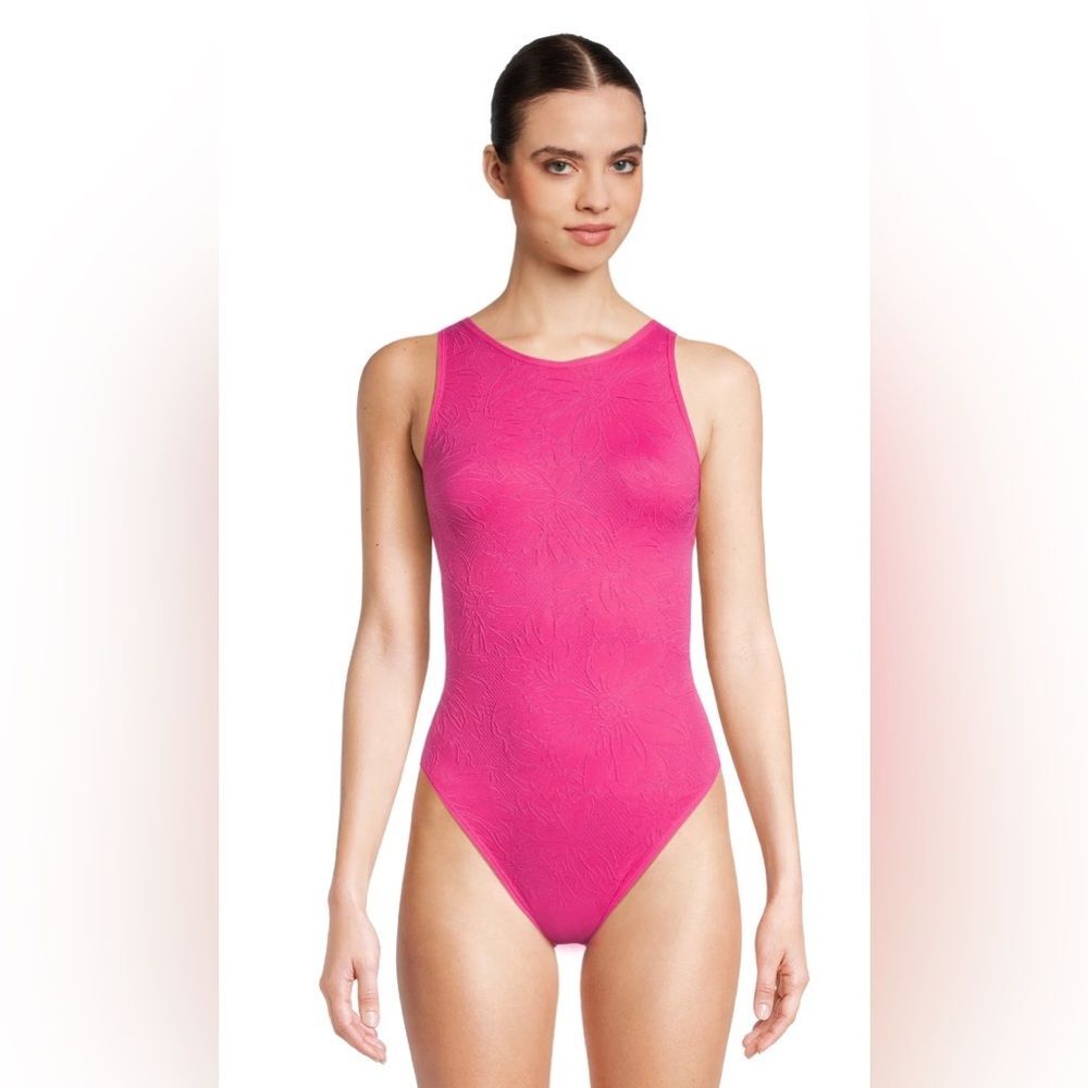No Boundaries SM Juniors Textured Floral Bodysuit seamless snap closure fuchsia
